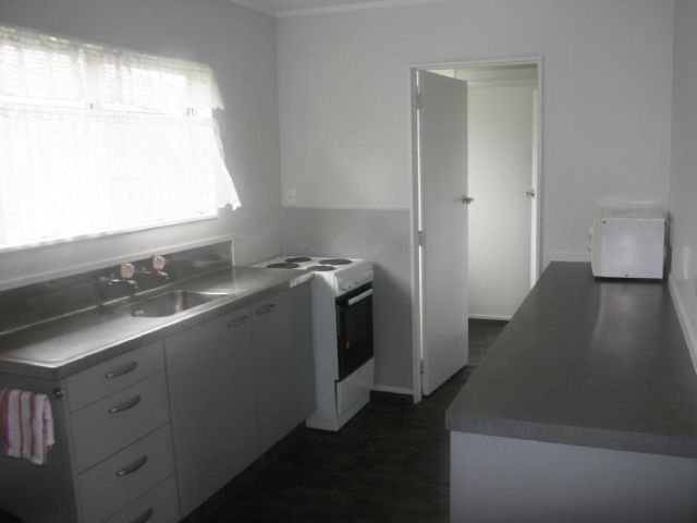 Family Unit - kitchen